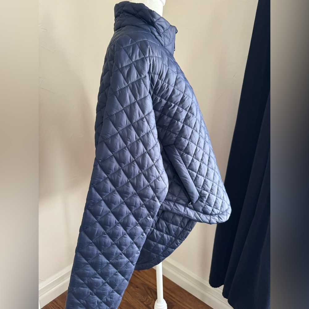 Quince Navy Featherless Quilted Puffer Jacket - Picture 2 of 6